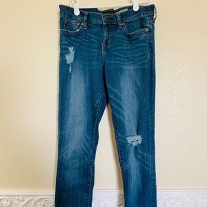 cutest blue skinny jeans, light distressing